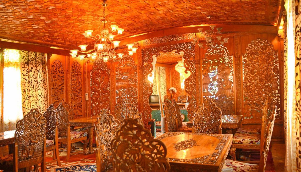 Hotel De Laila House Boat By Sterling Srīnagar Esterno foto