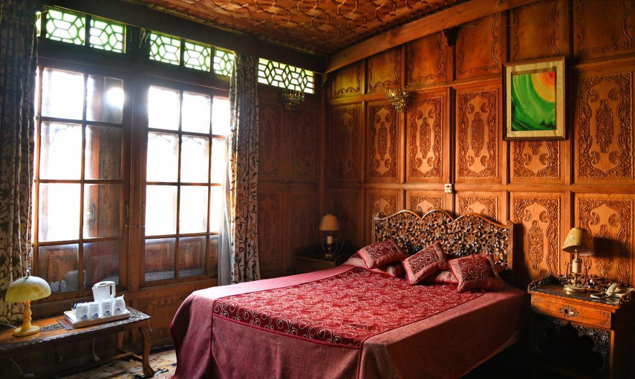 Hotel De Laila House Boat By Sterling Srīnagar Esterno foto