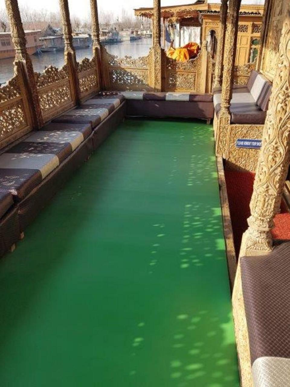 Hotel De Laila House Boat By Sterling Srīnagar Esterno foto