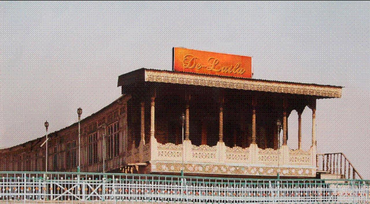 Hotel De Laila House Boat By Sterling Srīnagar Esterno foto